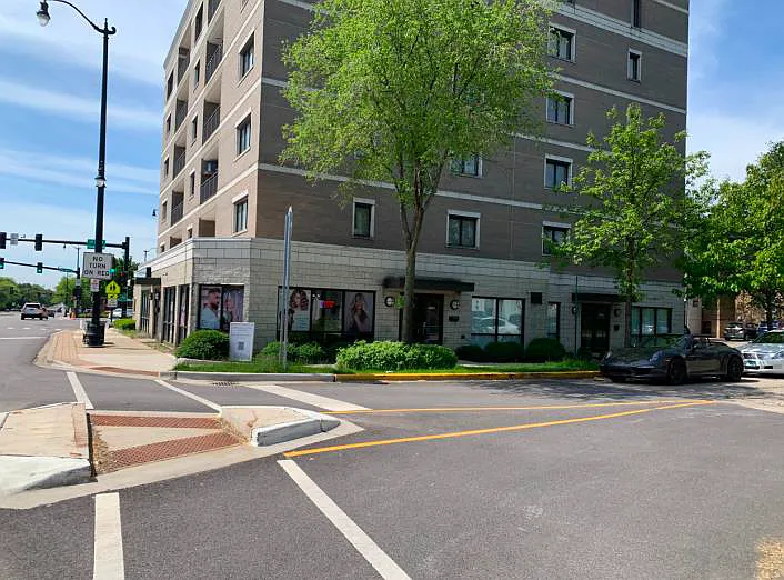 8828 Niles Center Rd #410 — Photo 11