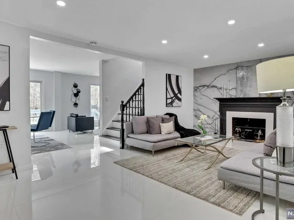 16 Maltbie Ave, Ridgewood, NJ 07450