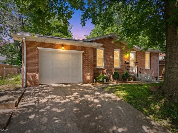 2219 34th St NW, Canton, OH 44709