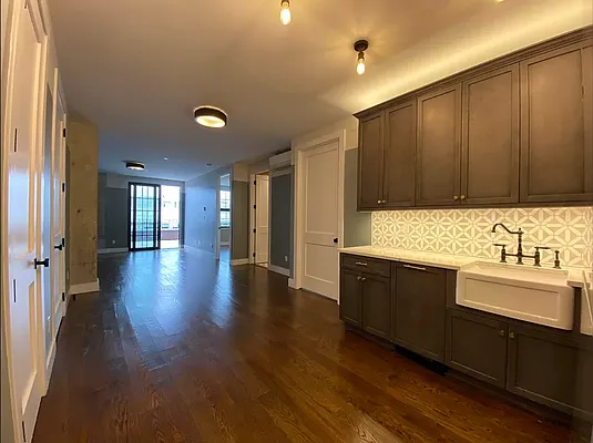 Rented by Compass | media 42