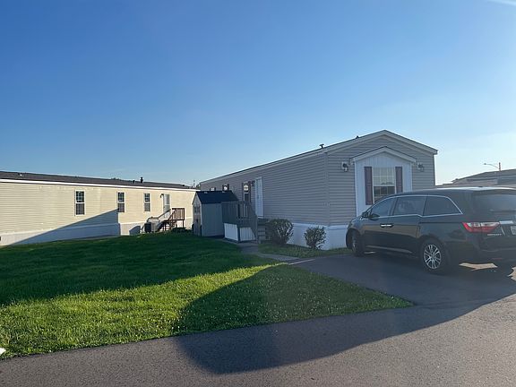 2nd image of 7 Vicksburg Dr