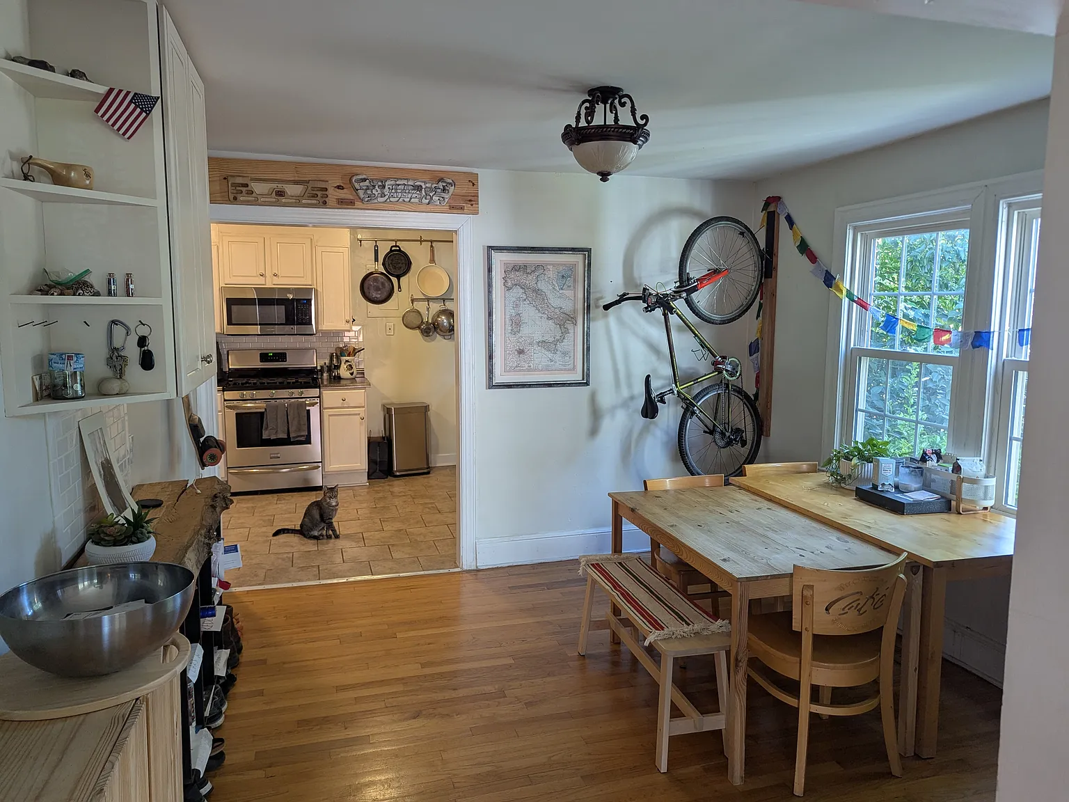 4 bed, 2500 sqft, $850 — Photo 4