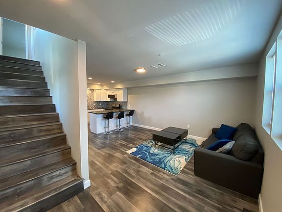 3rd image of 1136 W 36th St #11