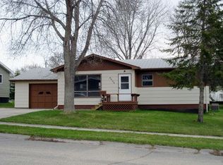 2005 E Broadway Ave, Pierre, SD 57501