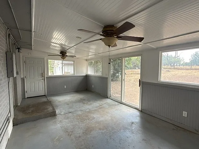 1234 W Prospect Rd — Photo 29