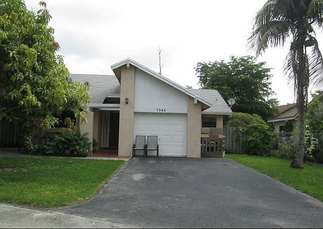 1st image of 7349 NW 38th Pl