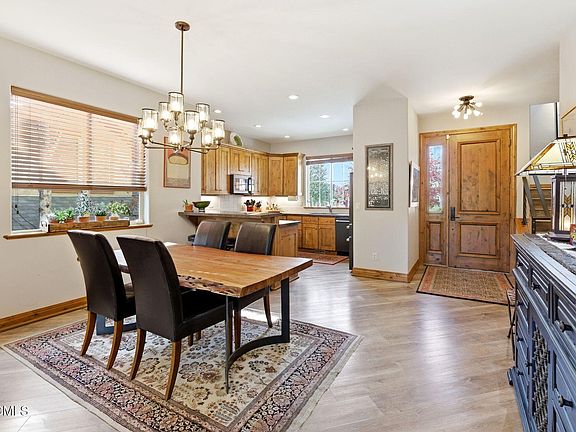 5th image of 1096 Turnberry Ct