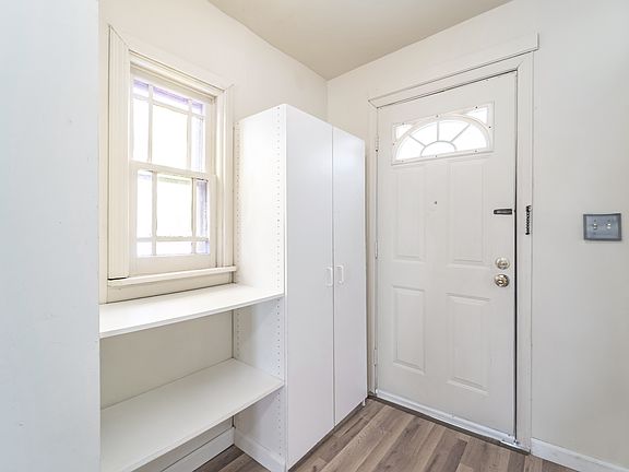 2nd image of 75 Diem St