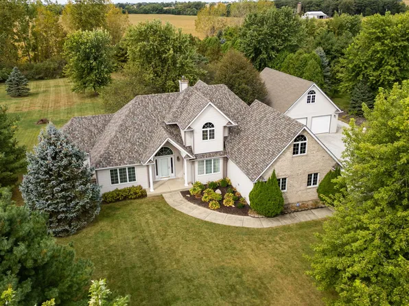 9672 N 12000e Rd, Grant Park, IL 60940