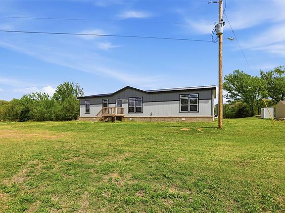 3rd image of 357431 E 960th Rd