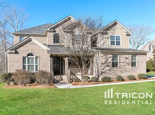 7 Hulme Ct, Greensboro, NC 27455