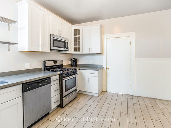 2nd image of 1054 Fell St
