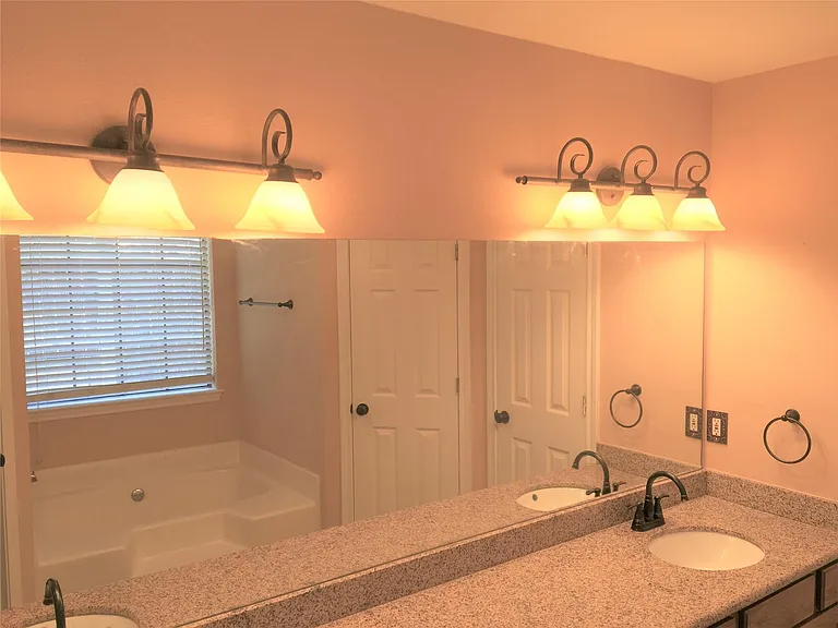 12944 Orion Ct — Photo 32