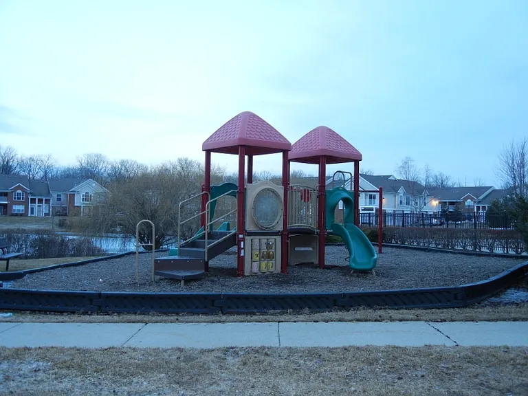 16803 Dover Dr — Photo 18