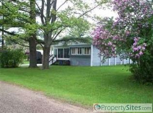 7532 W Nestel Rd, Houghton Lake, MI 48629