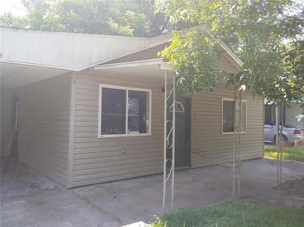 214 N Scanlan St, Hammond, LA 70401
