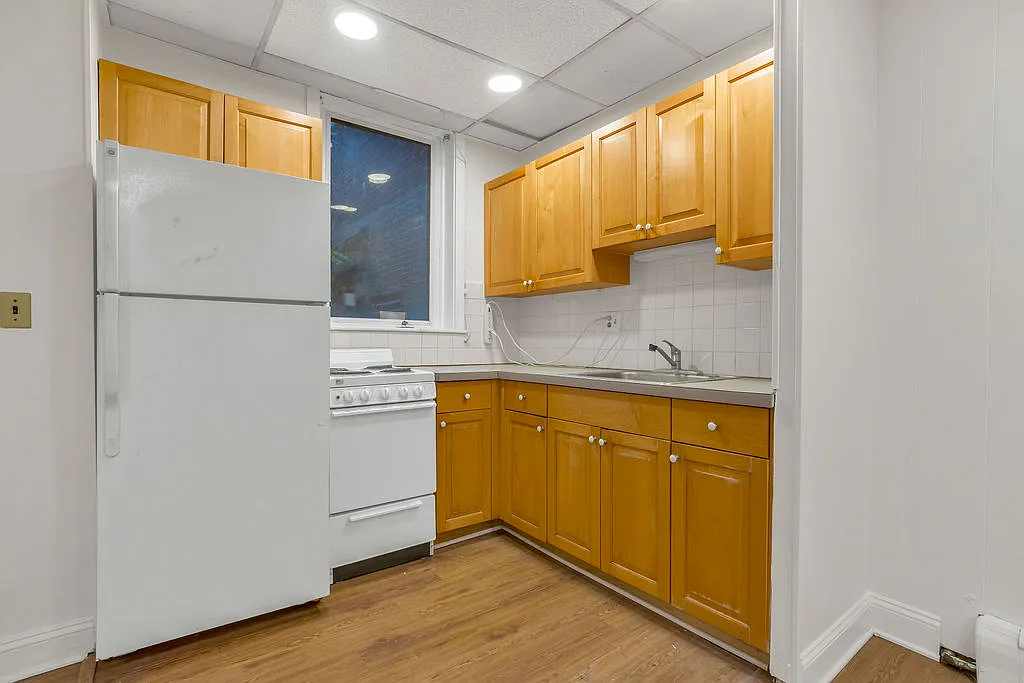 2 bed, $2,500 — Photo 3