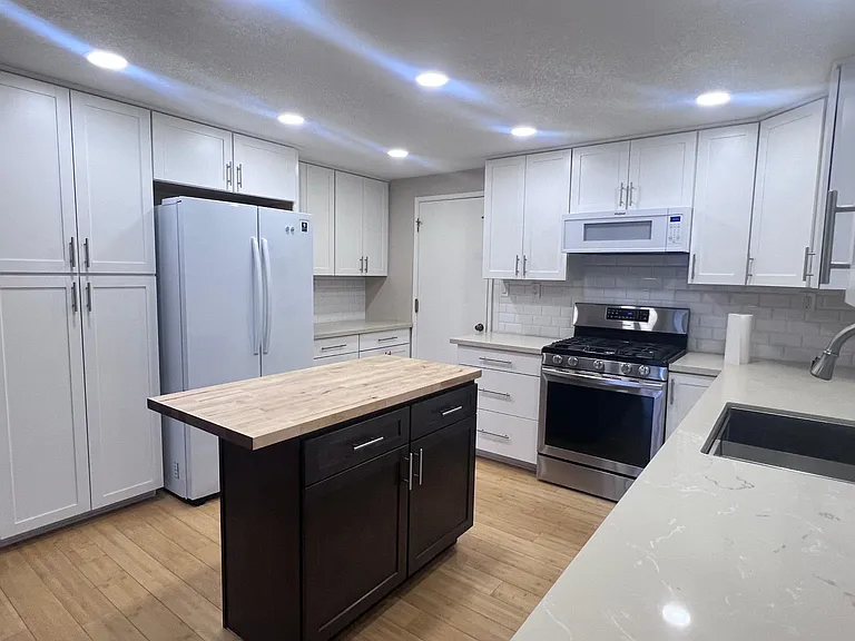 804 Cottonwood Dr — Photo 5