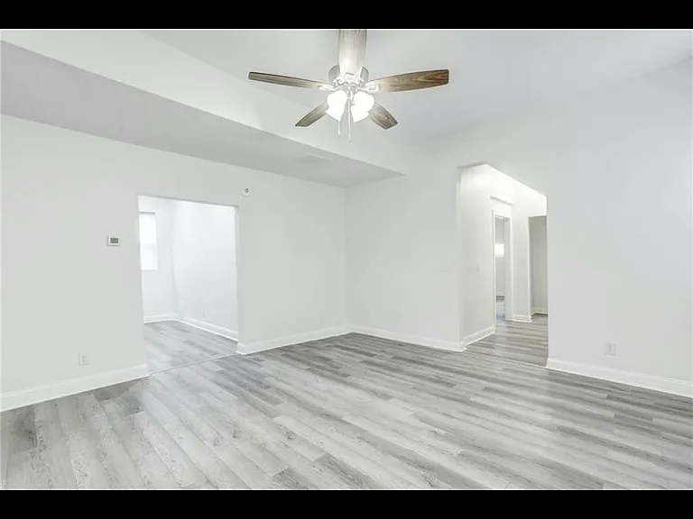 403 E Morris St #1 — Photo 6