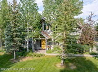 2940 N Alder Wood Ln, Wilson, WY 83014