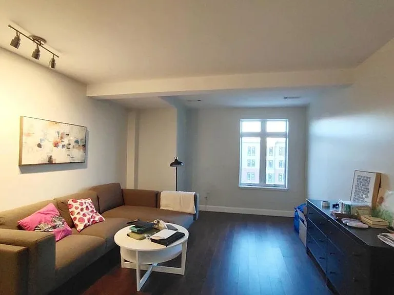 1501 Commonwealth Ave #404 — Photo 3