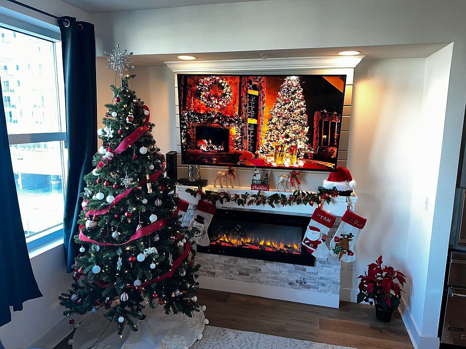 Built in electric fireplace