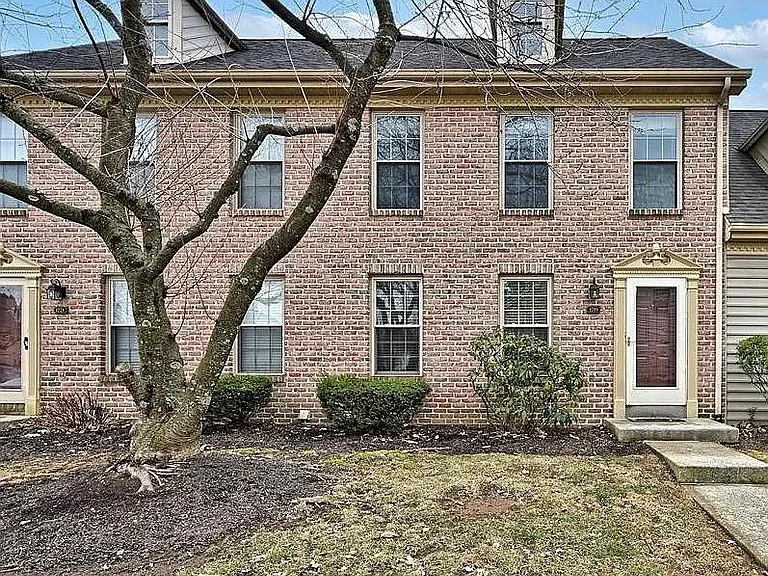 1719 Peyton Randolph Ct — Photo 17