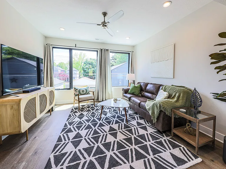 366 Zimpfer St — Photo 22