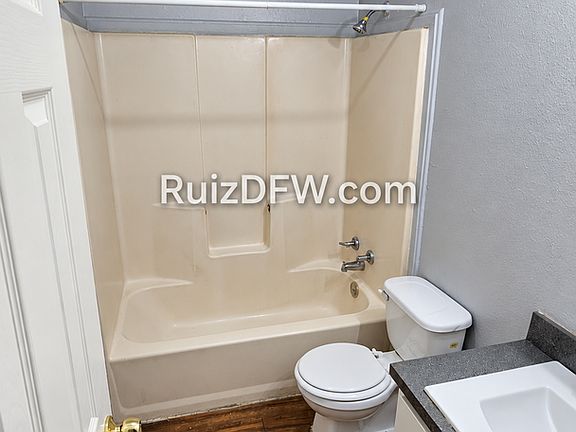 5th image of 3601-03 W Ripy St