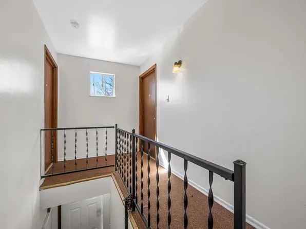 4 E Rock Creek Mnr, Arnold, MO 63010