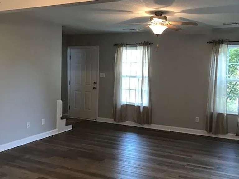 1916 Palma Way — Photo 16