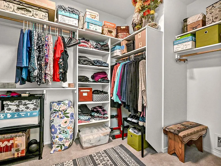 9745 W Sleepy Hollow Ln — Photo 11