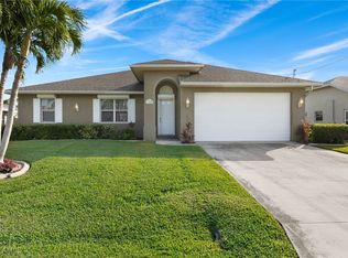 1809 SE 10th Ave, Cape Coral, FL 33990