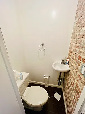 Rented by Charles Coutinho LLC | media 36