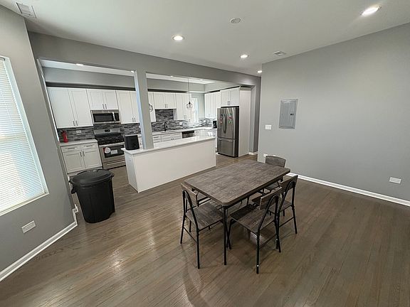 3rd image of 1755 E 72nd St Floor 1
