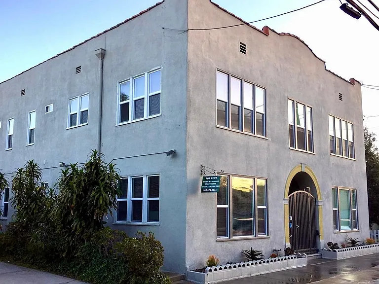 1010 E Appleton St #3 — Photo 1