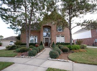 2882 River Rock Ln, Dickinson, TX 77539
