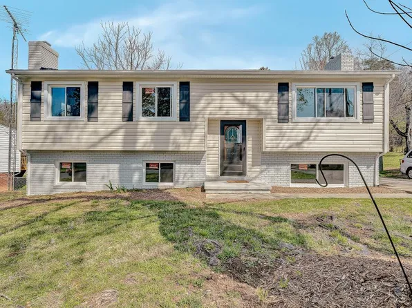 3931 Green Spring Ave NW, Roanoke, VA 24017