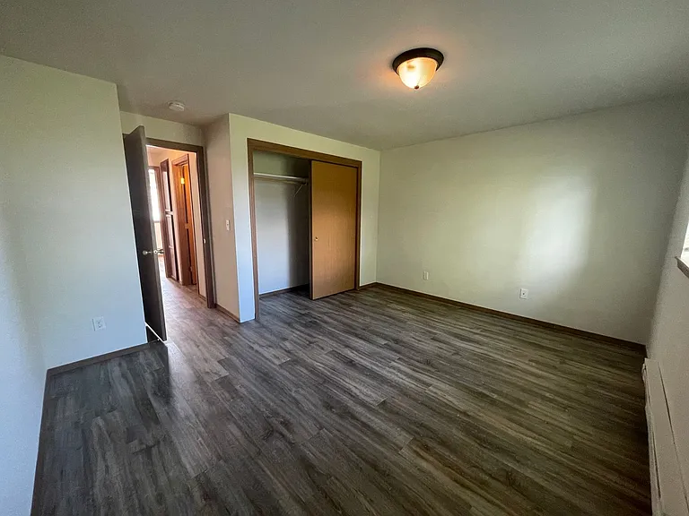 Rainier Vista — Photo 6