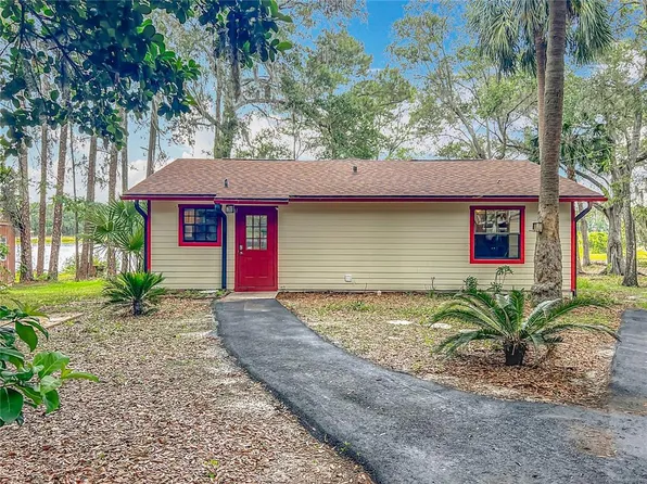 16621 SE 57th Pl, Ocklawaha, FL 32179