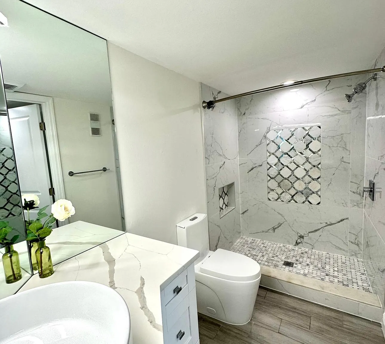 2 bed, 1085 sqft, $2,395 — Photo 3