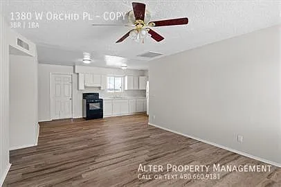 3 bed, 1100 sqft, $1,295 — Photo 3