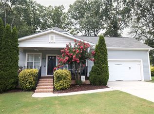 105 Ragon Ln, Greenville, SC 29609