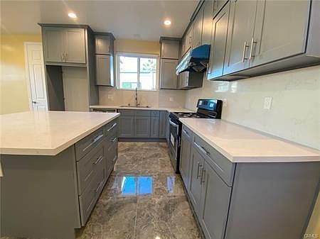 5th image of 8413 Vienna Dr