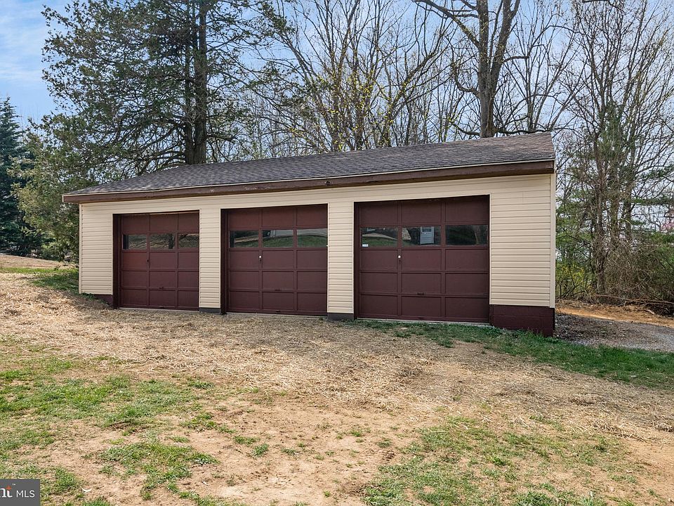 274 Walnuttown Rd, Fleetwood, PA 19522 Zillow