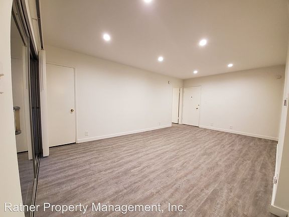 5th image of 815 S Wooster St APT 201