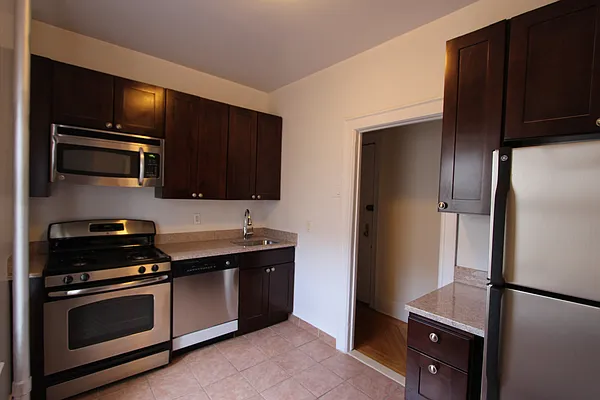 Rented by Aimee Grodanz, LREB | media 25