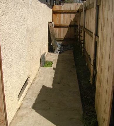 Small fenced in back