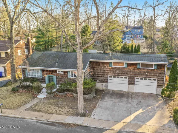 96 Hilbert Parkway, Eatontown, NJ 07724