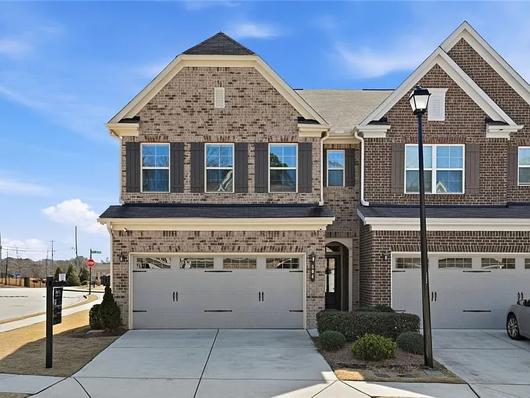 504 Elm Bluff Way — Photo 1